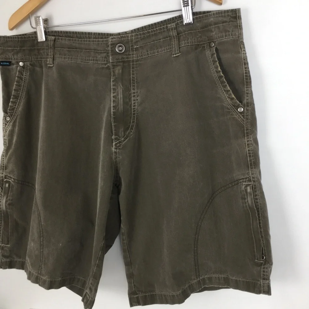 Kuhl Mens Cargo Shorts Green Taupe Size 38